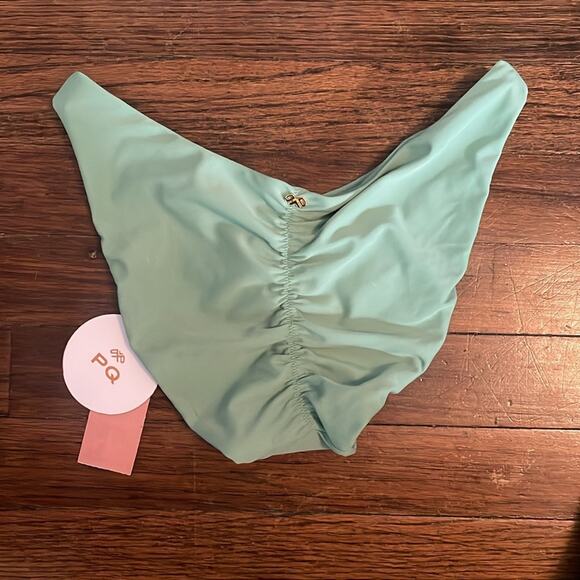 PQ Green Ruched Bikini Swimsuit Bottoms Size Small New - Picture 4 of 6